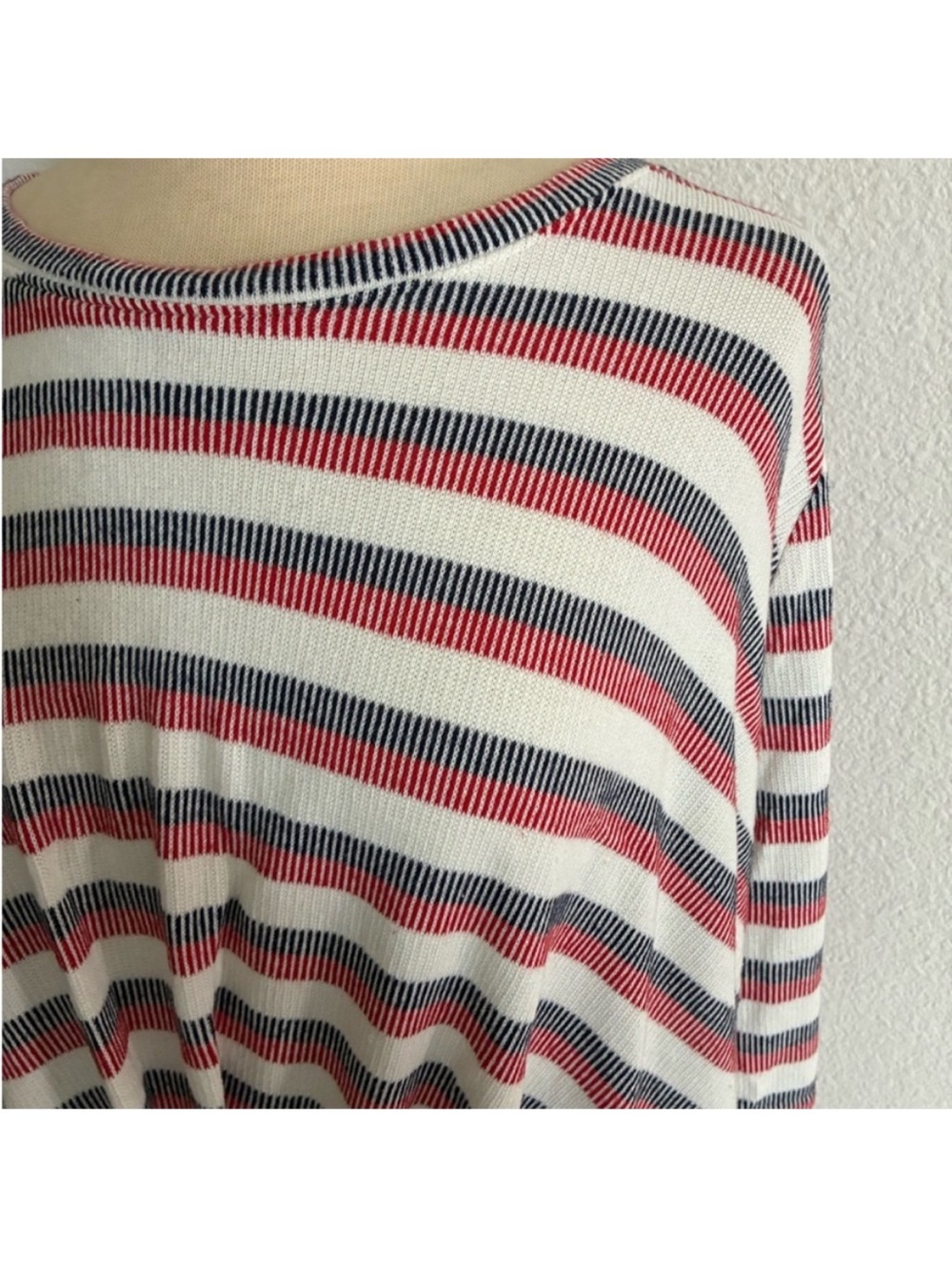 ModCloth sweater - Picture 2 of 6
